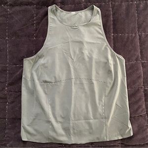 Like NEW Lululemon Swift Ventilated Racerback Running Tank Top Olive Green